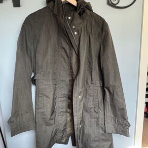 Kirkland Women’s Raincoat in Olive Green